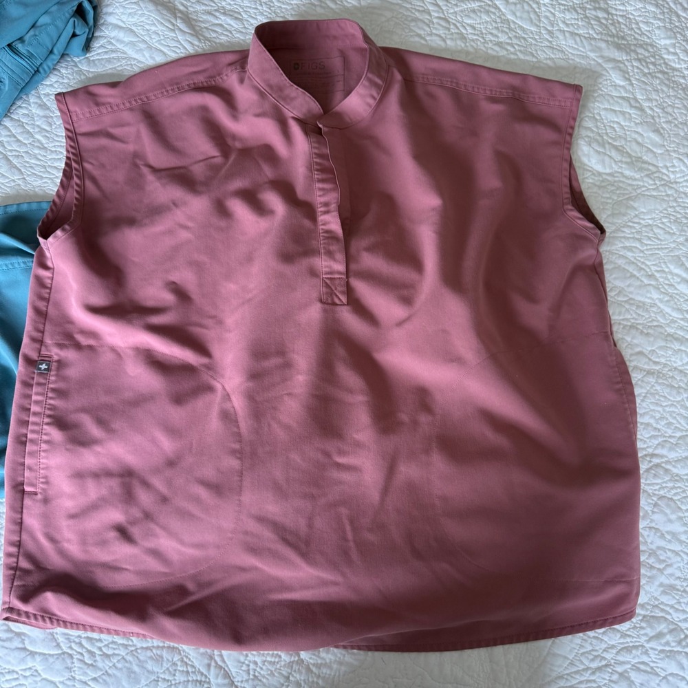 FIGS Scrub Lot 4 Pc Large Yola Pants Sleeveless Tops Pink + Teal Medical 2 sets - Picture 3 of 12